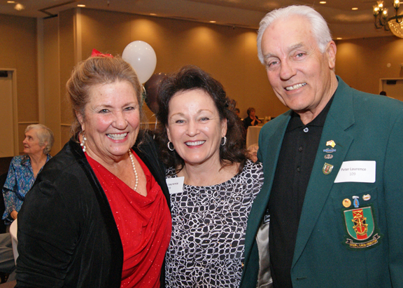 05LR DinnerAuction2017 guests