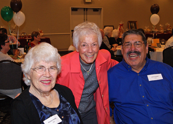 11LR DinnerAuction2017 guests