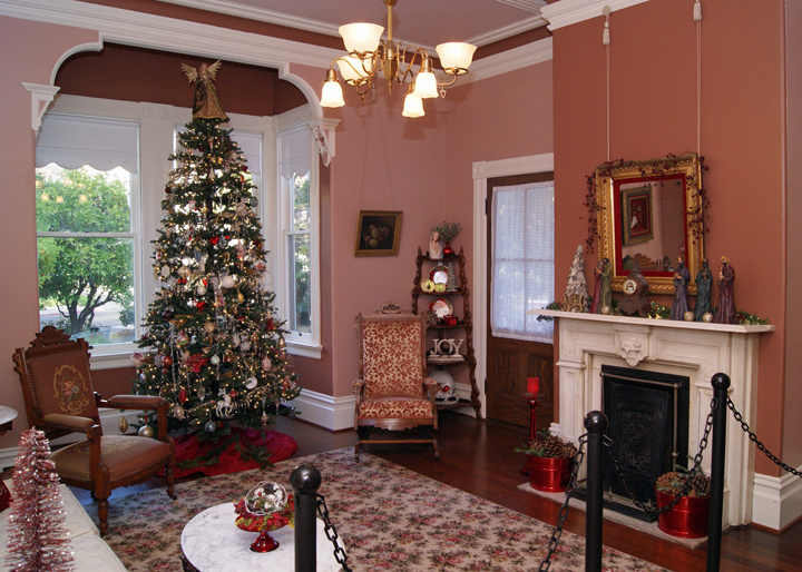 GH Christmas 10Dec2017 02LR